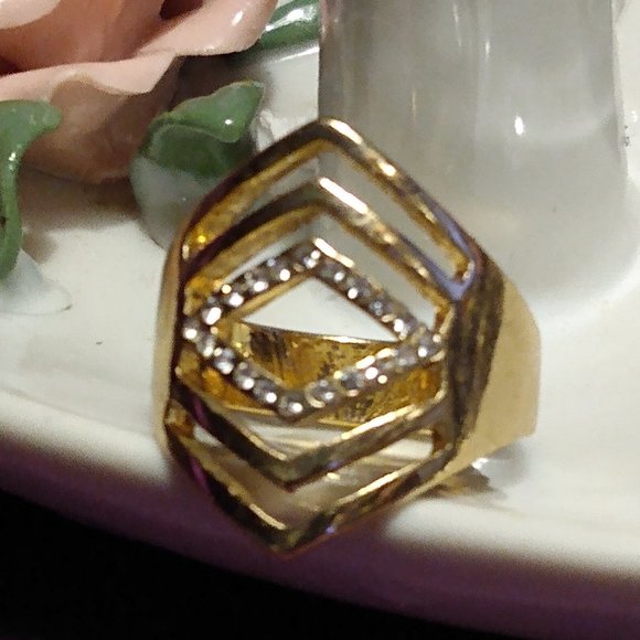 Chevron Ring - Picture 3 of 6
